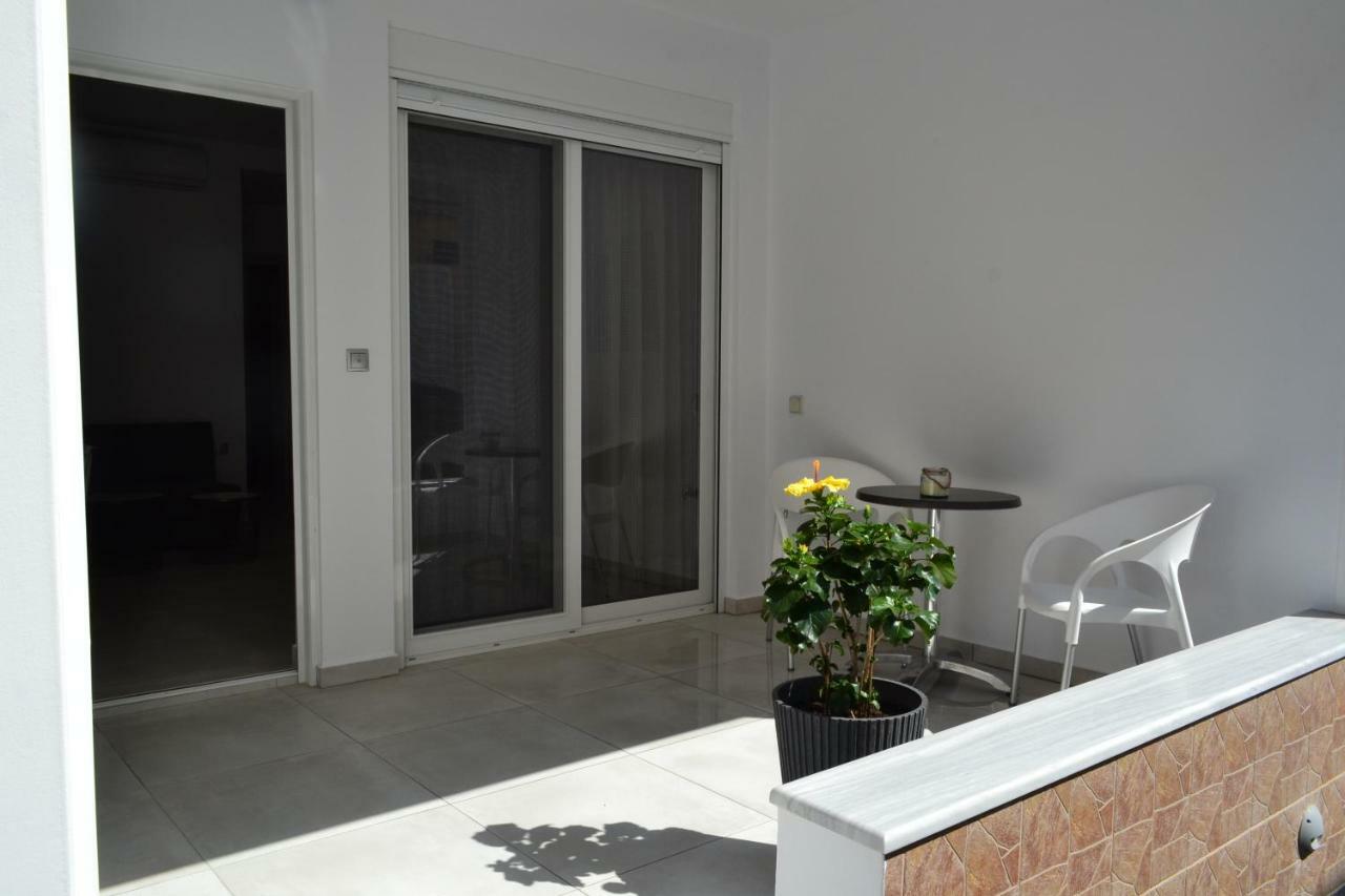 Paraskevi'S Apartments Kíssamos Eksteriør bilde